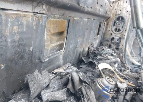 2019 Ram 2500 Lone Star 4X2 8' Box from USA, damaged, VIN 3C6MR4BJ2KG682938